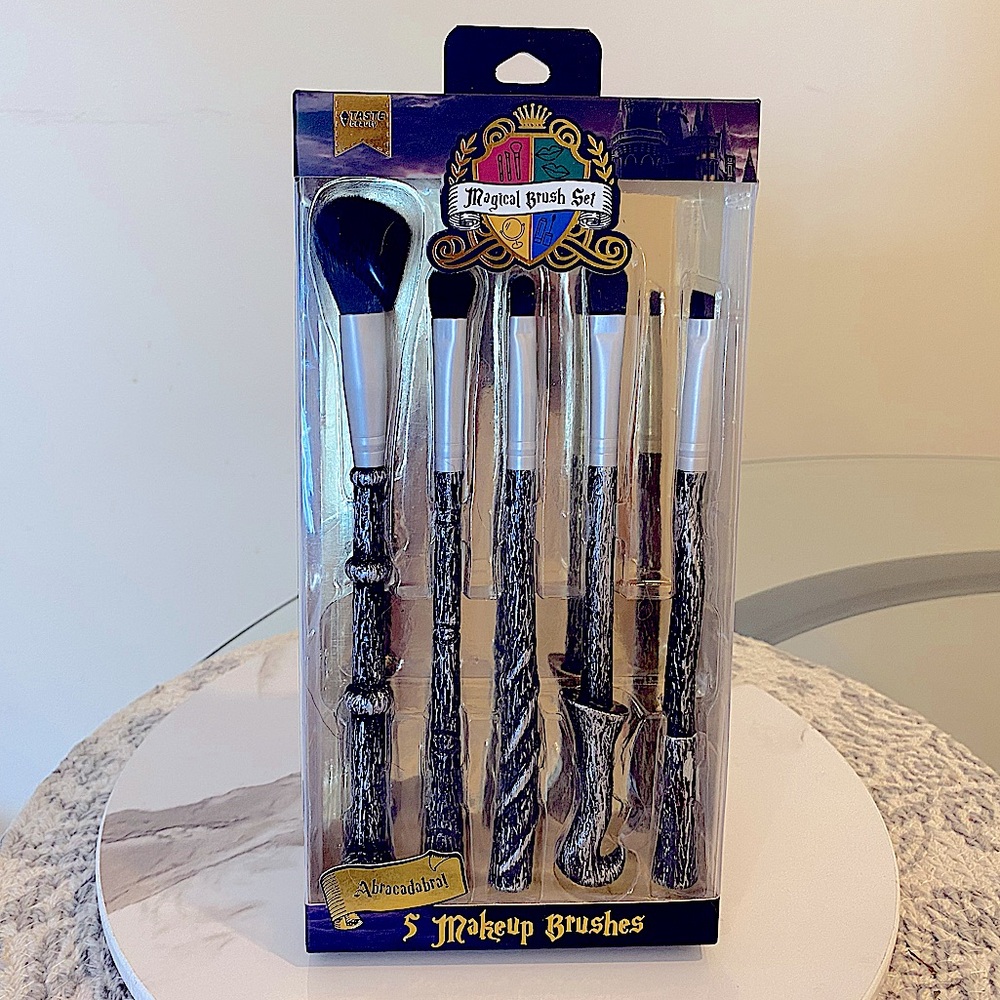 Taste Beauty - Magical Brush Set - Wand Brushes